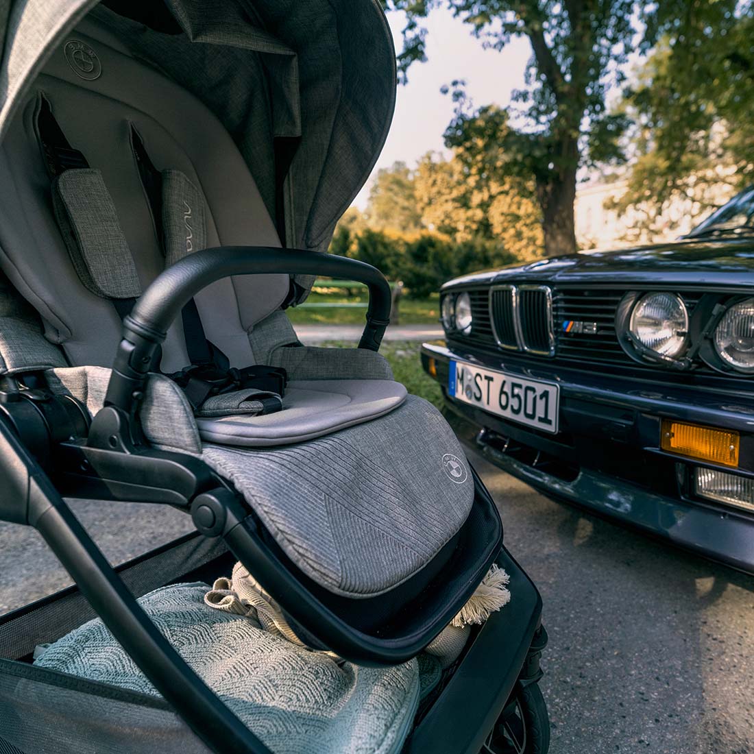 TRIV Next x BMW Collection Mid Size Stroller